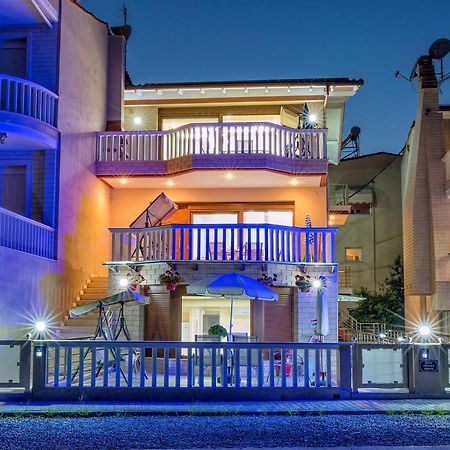 Peramos Rent House Appartement Néa Péramos Buitenkant foto