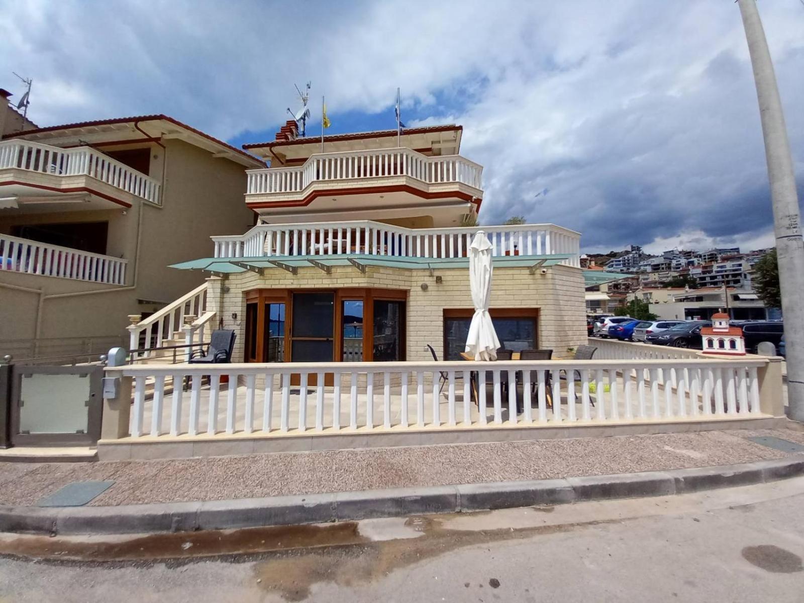 Peramos Rent House Appartement Néa Péramos Buitenkant foto