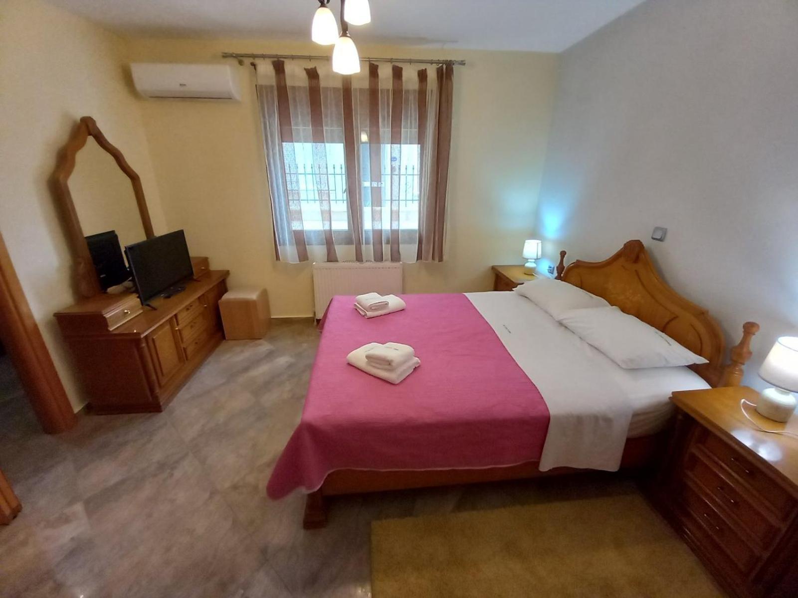 Peramos Rent House Appartement Néa Péramos Buitenkant foto