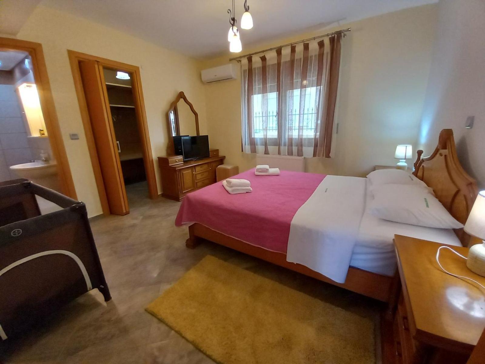 Peramos Rent House Appartement Néa Péramos Buitenkant foto